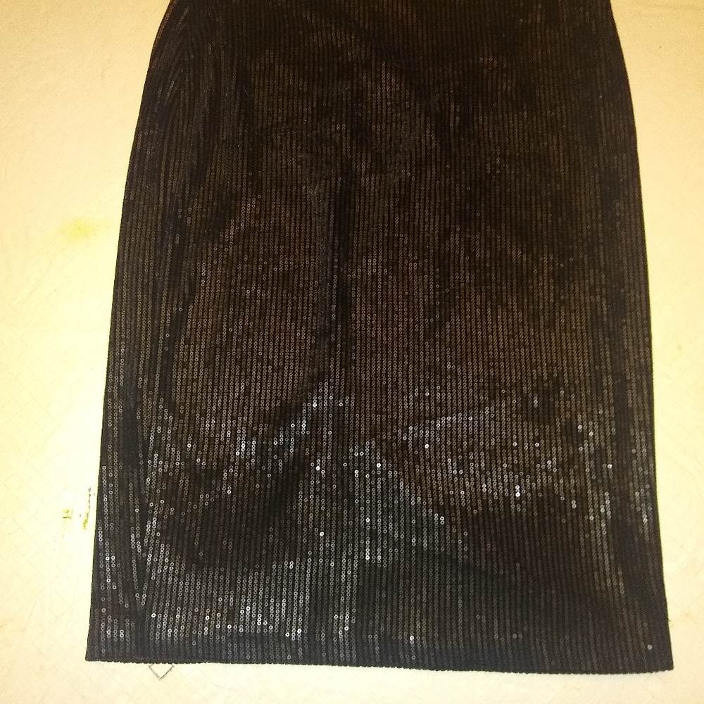 New sparkly and fun skirt..they will be jealous - Picture 2 of 2